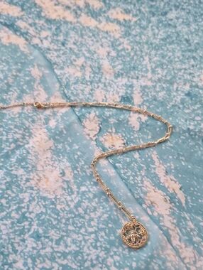 Delicate Goldtone Floral Bee Pendant Necklace - Women Jewelry